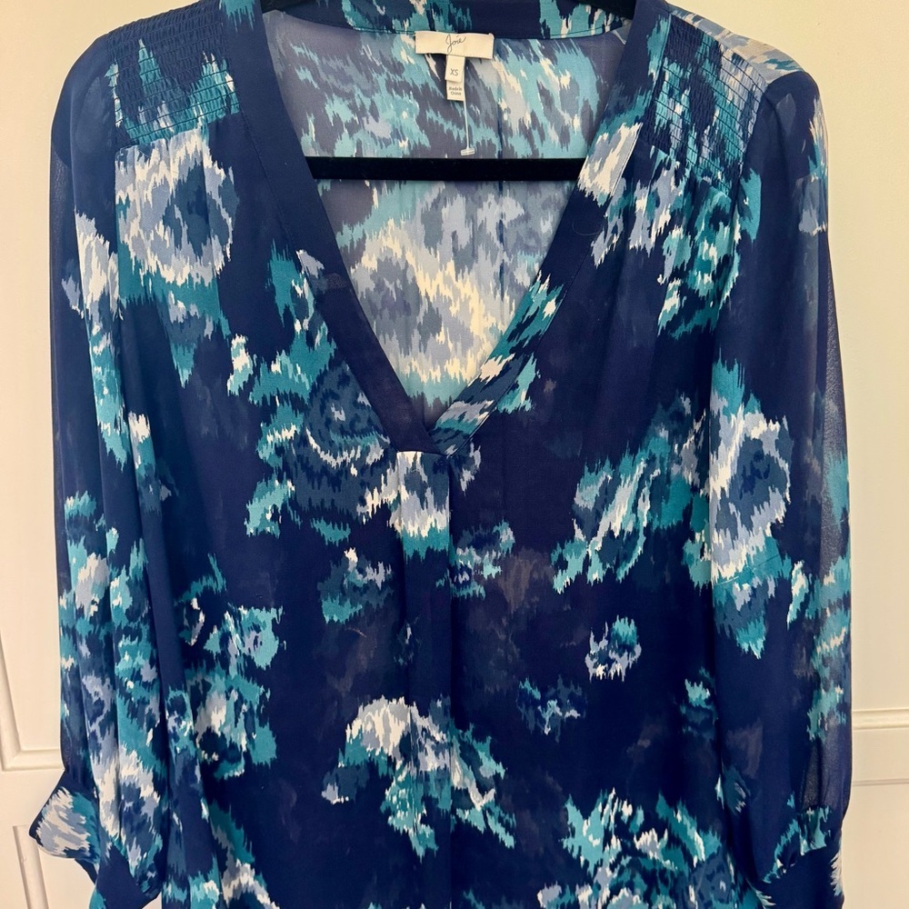 Joie Relaxed Blue Graphic Blouse